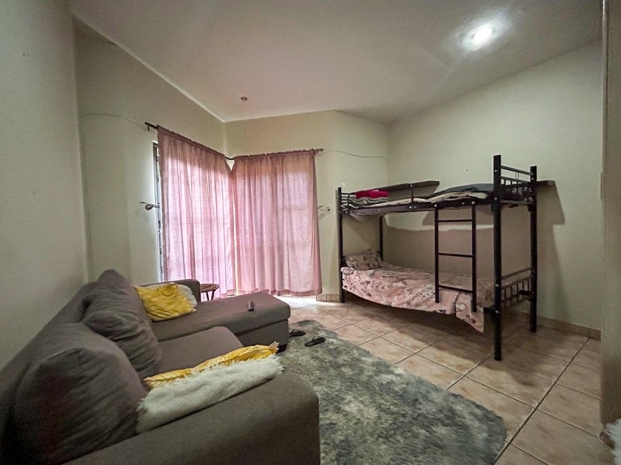 2 Bedroom Property for Sale in Dassie Rand North West